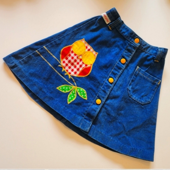 Meet your Posher, April @ Hart of Dixie Vintage - Picture 2 of 2